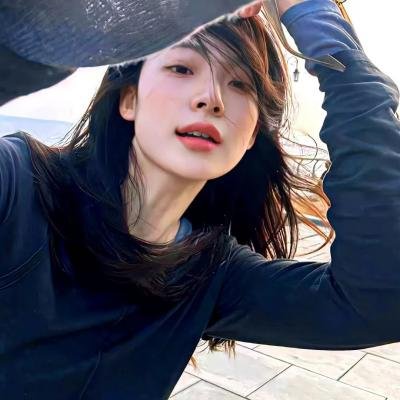 恋综女嘉宾决赛夜爆冷，深夜内幕曝光，现场观众起哄